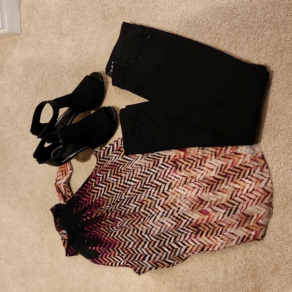 White House Black Market Denim - White House Black Market Cropped Black Jeans With Hemline  Embellishment